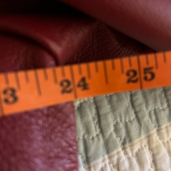 Women Leather Jacket with Removable Lining - Picture 15 of 16